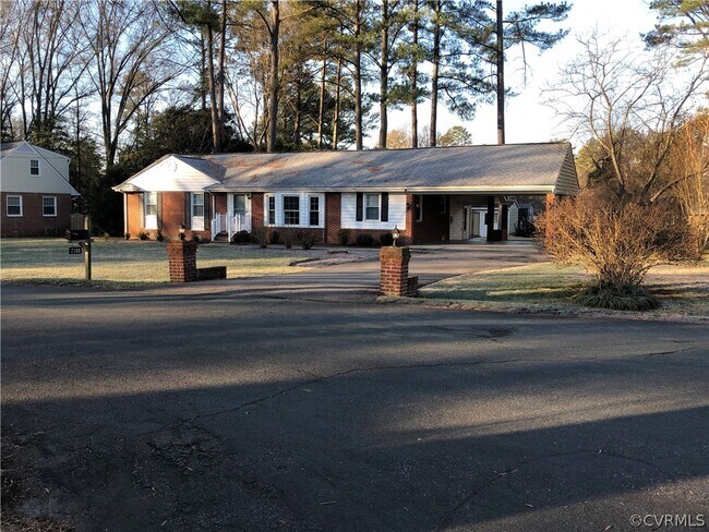 Building Photo - 2348 Dolfield Dr