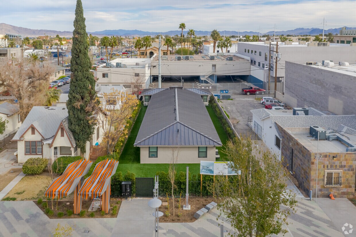 Foto principal - 715 S 3rd St