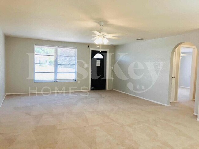 Foto del edificio - 654 Hartford Dr NW