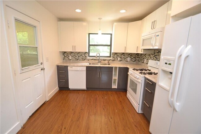 Building Photo - 1206 Marcy St