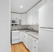 Foto del edificio - 30 Edgerly Rd