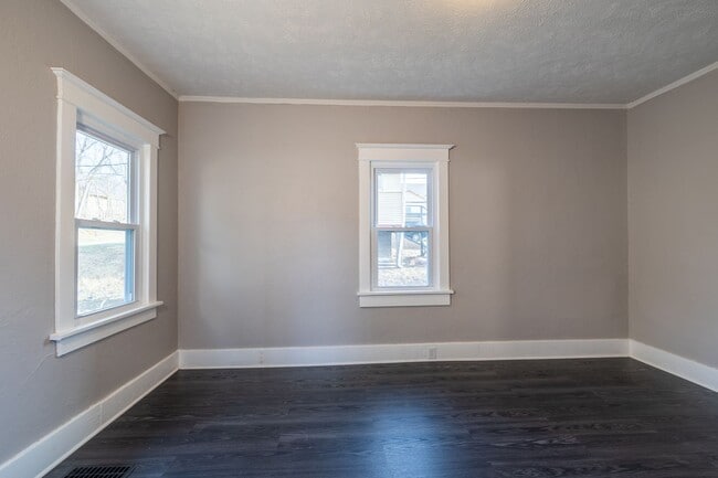 Building Photo - Quaint 2BD/1BA Single-Family Home