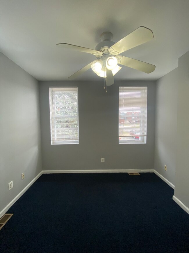 Building Photo - Dundalk - 3 bedrooms and 2.5 baths Available!