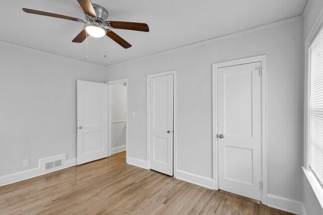 Foto del edificio - 2880 Old Lost Mountain Rd