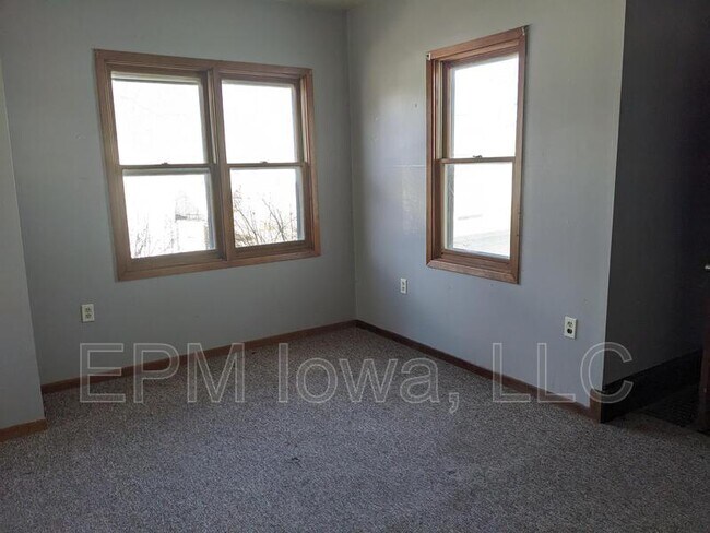 Foto del edificio - 306 6th St SE