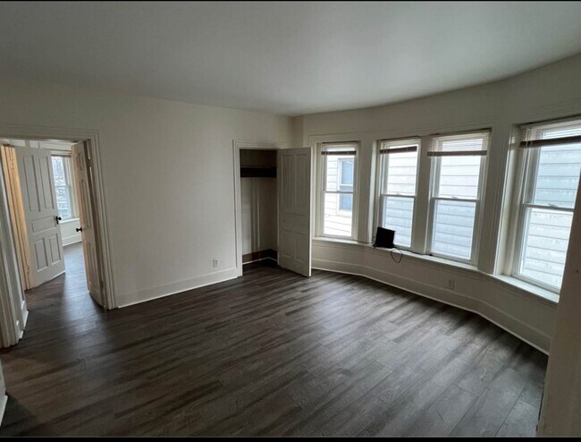 Foto del edificio - 230 Bosler Ave