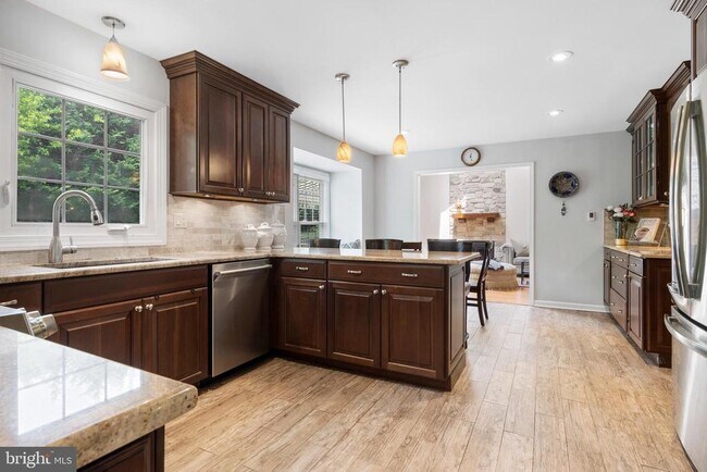 Foto del edificio - 1099 Armstrong Ct