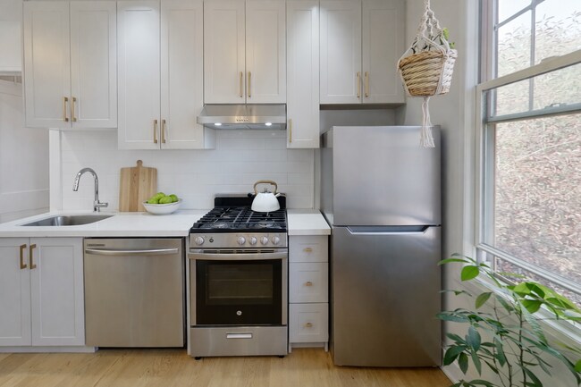 Photo du bâtiment - 135 Earl Pl