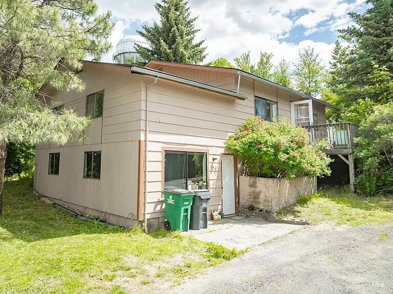 Foto principal - 940 E Vandal Dr