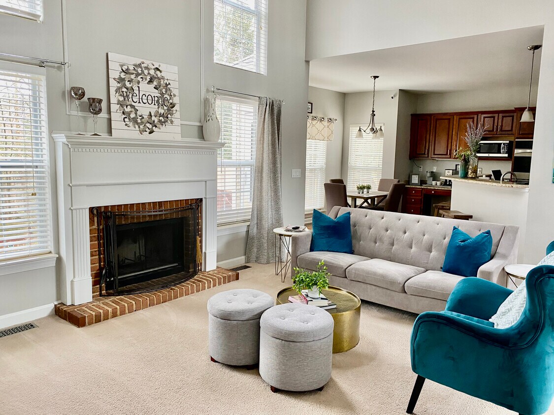 Foto principal - 10301 Rougemont Ln