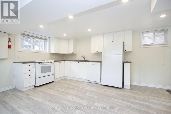 Building Photo - 297 Admiral Rd