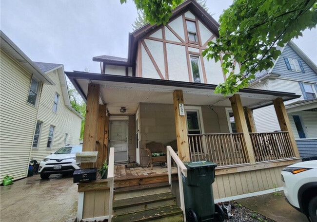 Building Photo - 237 Tremont St
