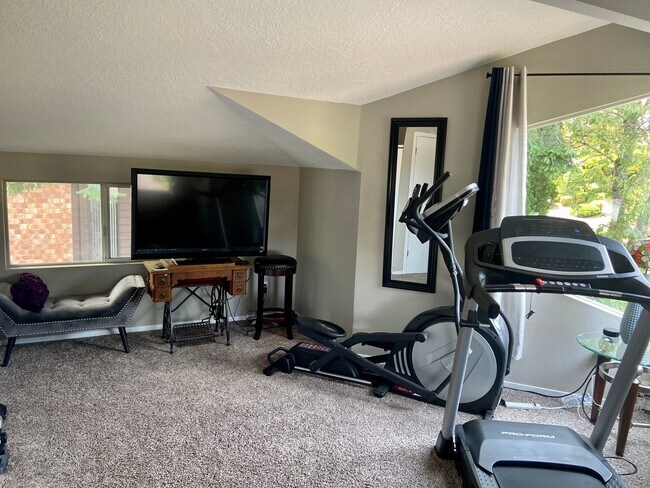 Foto del edificio - 7766 SW Bayberry Dr