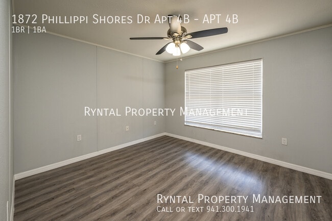 Building Photo - 1872 Phillippi Shores Dr