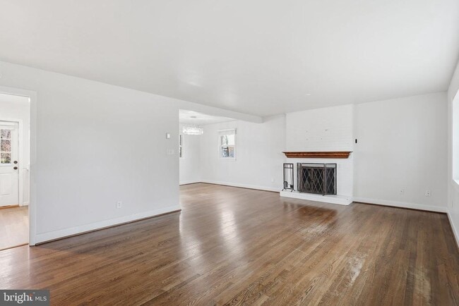 Building Photo - 7114 Xavier Ct