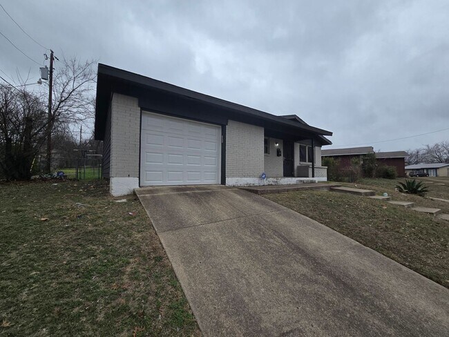 Foto del edificio - COMING SOON!