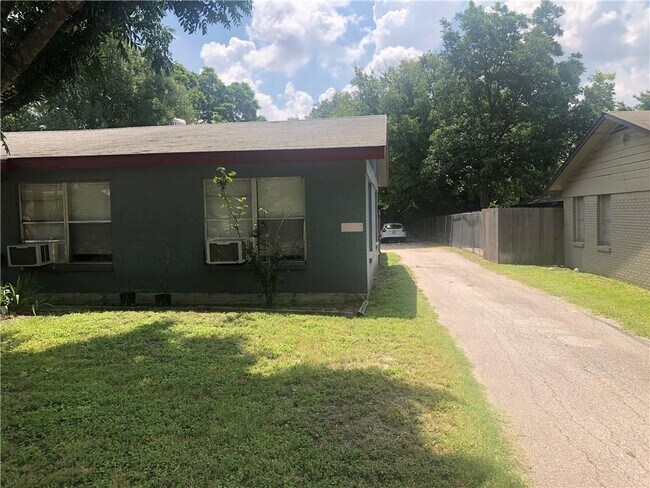 Foto del edificio - 7005 Guadalupe St