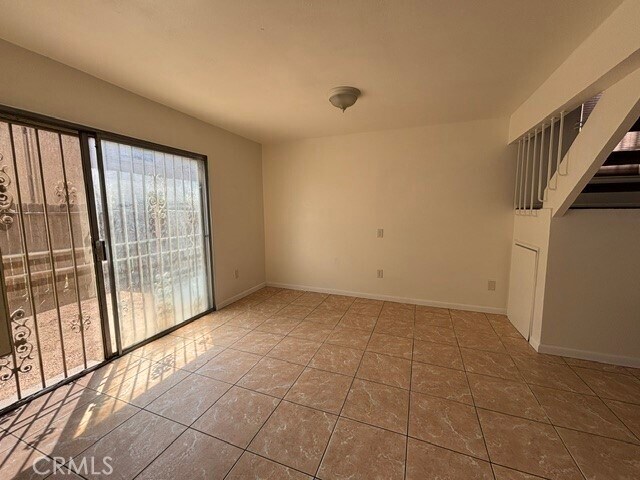 Foto del edificio - 7925 Midhurst Dr