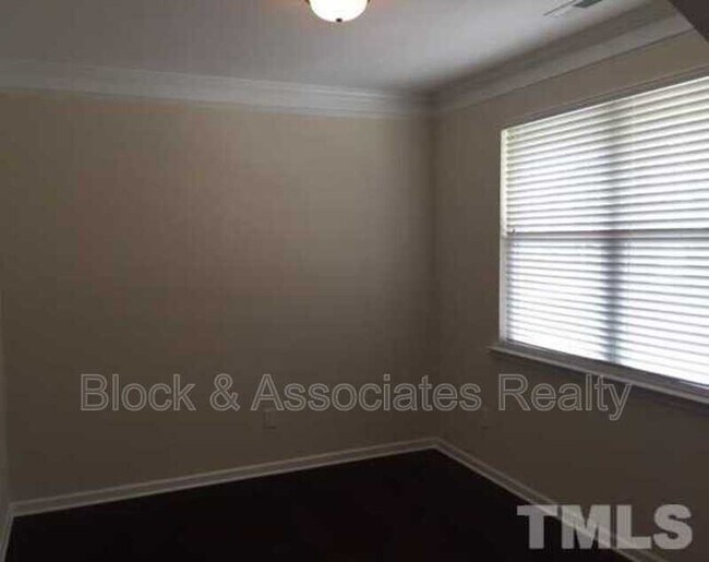 Building Photo - 1024 Traditions Meadow Dr