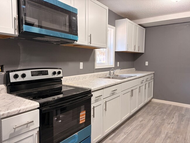 Building Photo - 15 O'Sage Ave