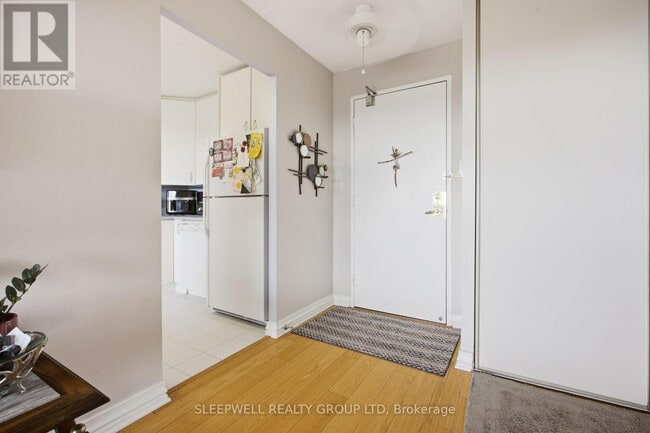 Building Photo - 665 Bathgate Dr