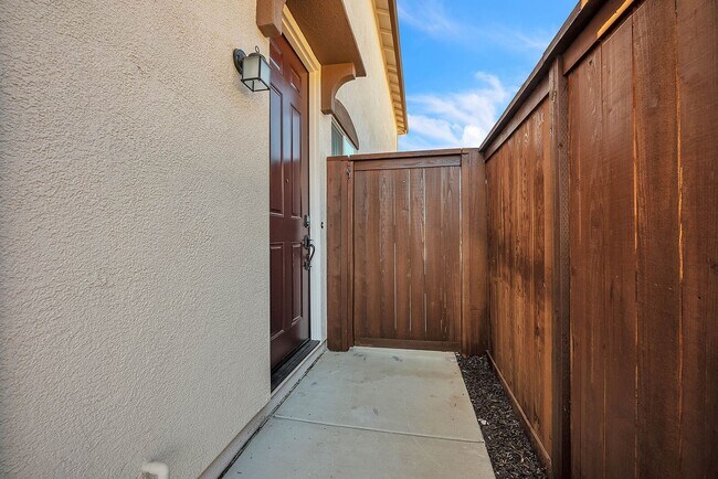 Foto del edificio - 4384 Arctic Tern Cir