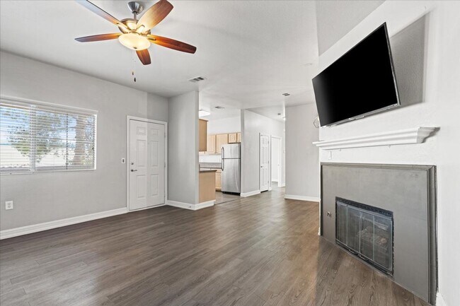 Foto del edificio - Pool, Spa, and Putting Green in Amazing Guard Gated 3 Bedroom Condo