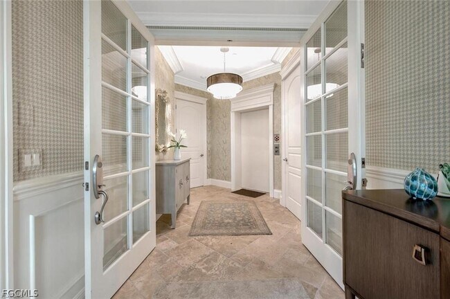 Building Photo - 2542 Marquesa Royale Ln