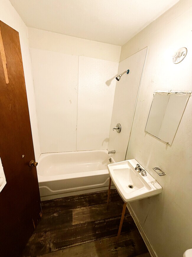 Foto del edificio - 1620 3rd Ave N