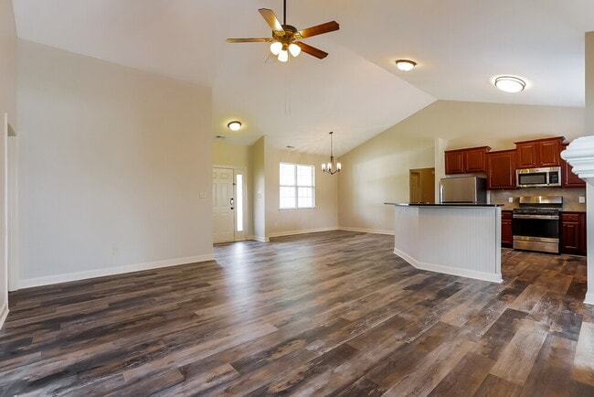 Building Photo - 497 Adams Point Dr