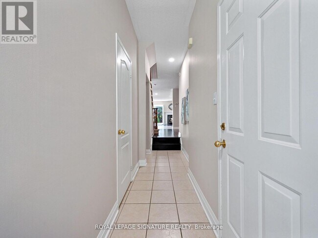 Photo du bâtiment - 5015 Dubonet Dr