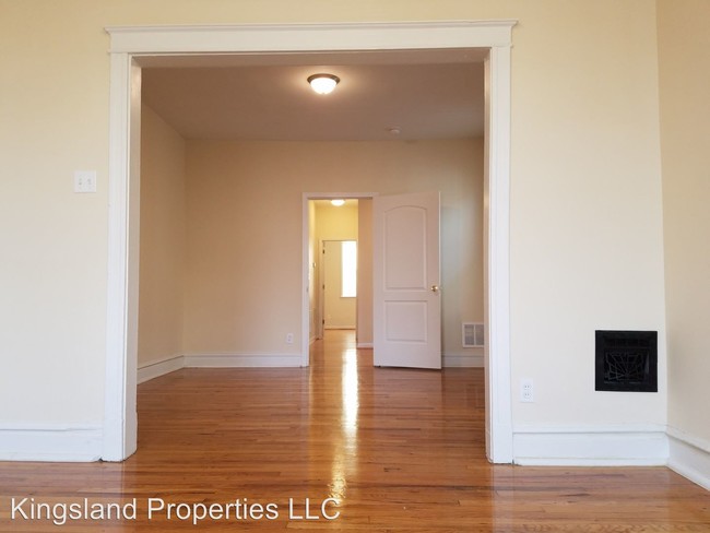 Building Photo - 4162 McRee Ave