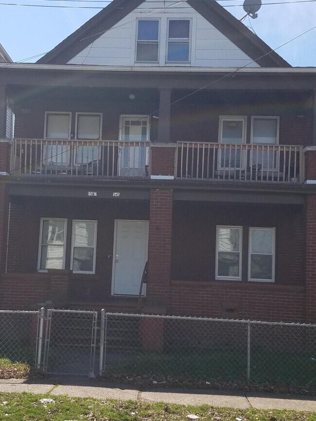 Building Photo - 1545 La Salle Ave
