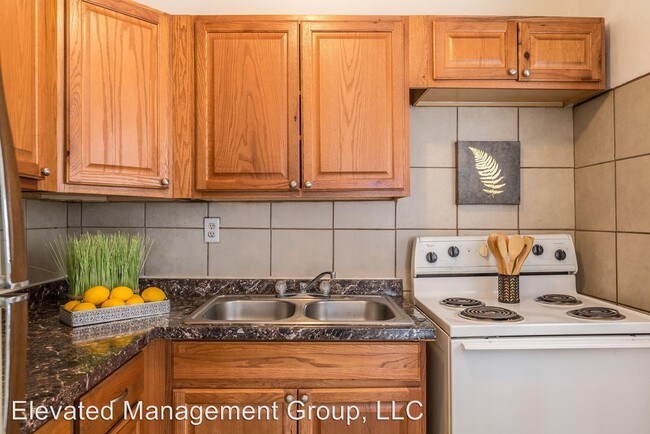 Foto del edificio - 3417 Crest Ave SE