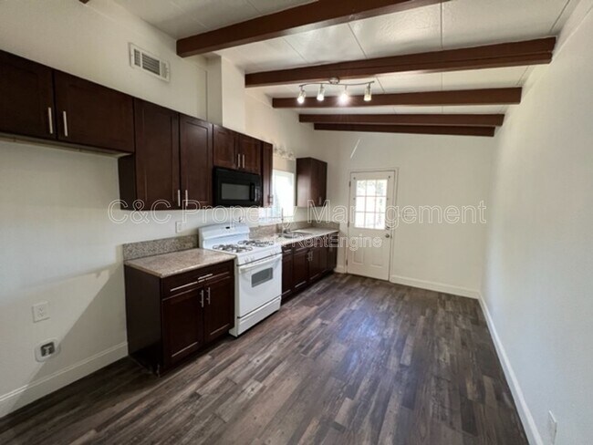 Foto del edificio - 2119 E Griffith Way