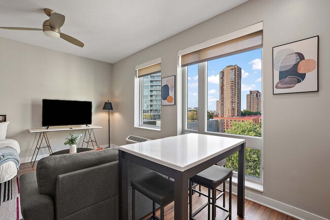 Foto del edificio - 1410 Nicollet Ave