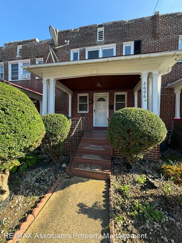Primary Photo - 3 br, 1 bath House - 2606 Creston Place