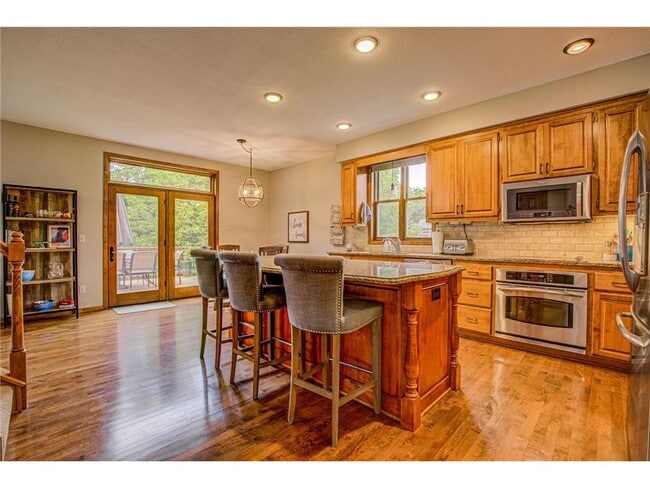 Building Photo - 2456 Hunter Dr