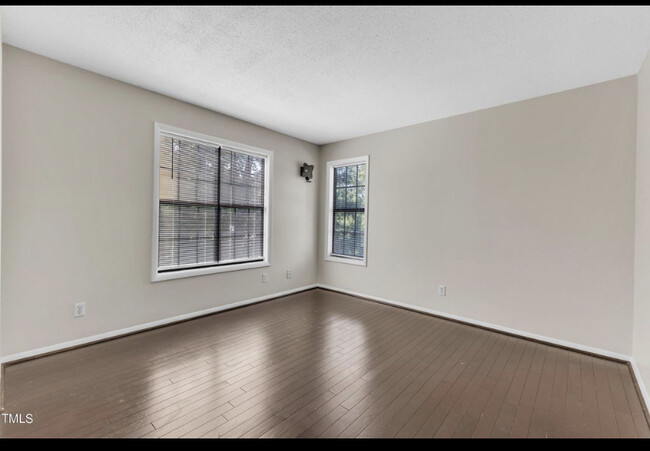 Building Photo - 3706 Chimney Ridge Pl