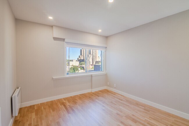 Building Photo - 3455 Rue Aylmer