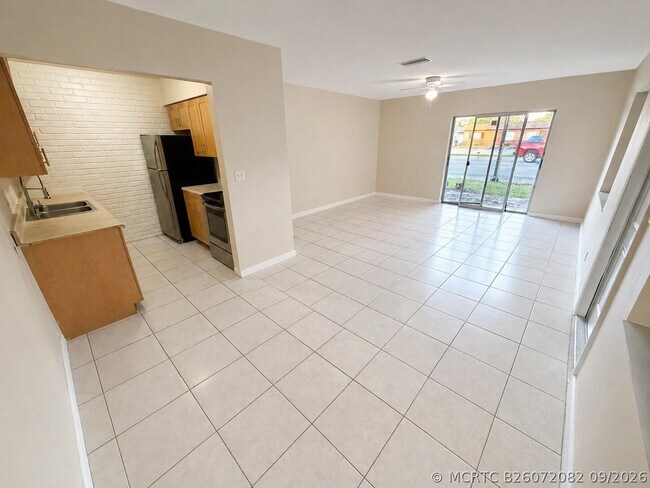Foto del edificio - 4151 NW 30th Terrace