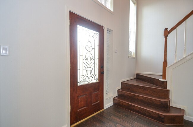 Foto del edificio - 16411 Sagewood Ct