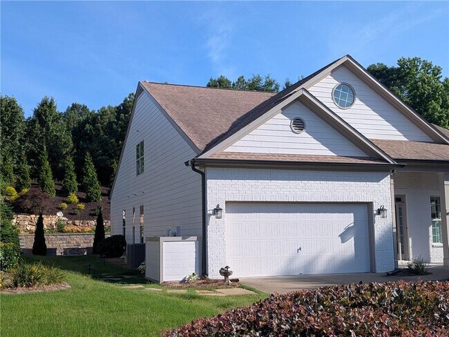 Building Photo - 4920 Hidden Meadow Dr