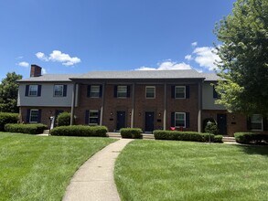 Building Photo - 19 Mimosa Dr