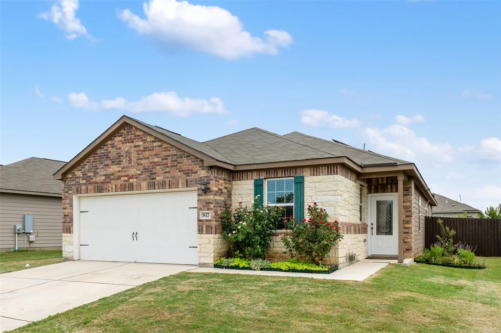 Foto principal - 817 Liberty Meadows Dr