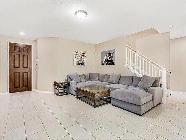 Foto del edificio - 808 Sandhill Branch Dr
