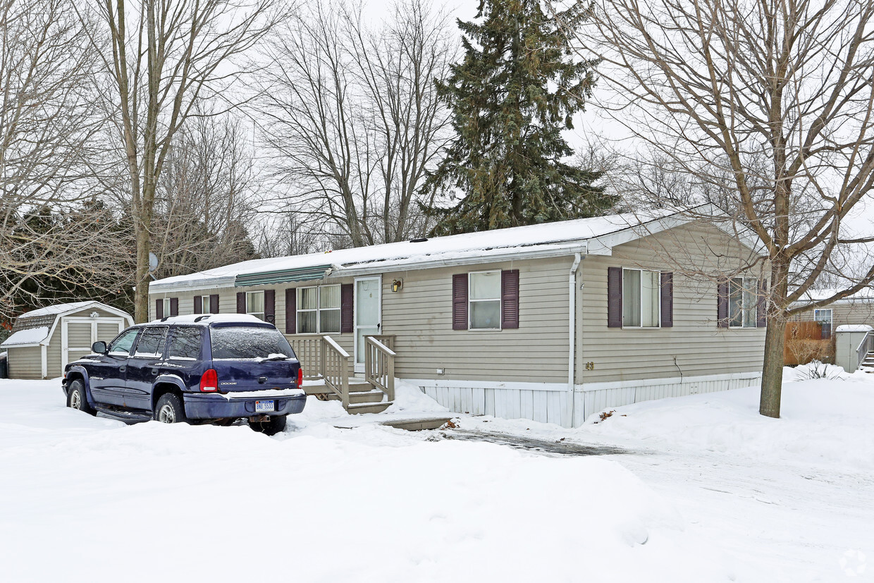 Primary Photo - Lake Villa Manufactured Housing Community