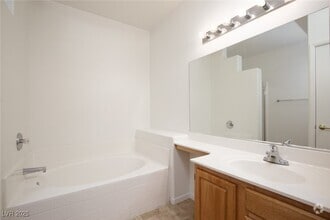 Building Photo - 5655 E Sahara Ave