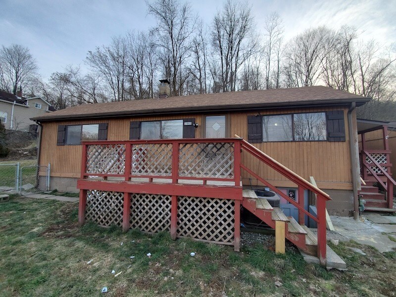 Foto principal - 1445 Hulton Rd