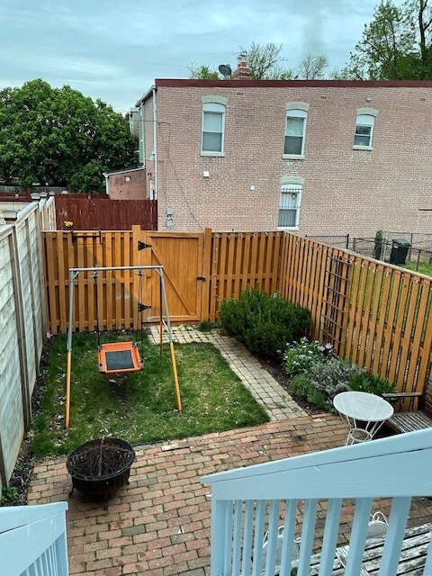 backyard - 1418 F St NE